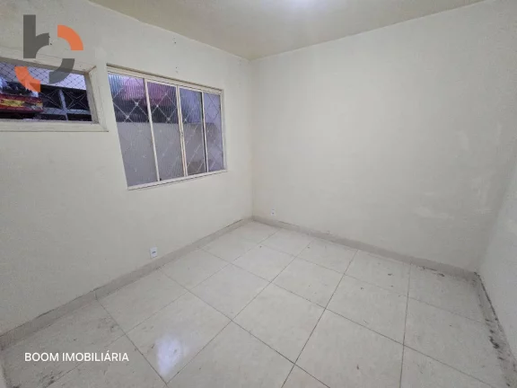 Imagem Apartamento Térreo no Centro de NI: Silêncio e Conveniência a um Passo de Tudo