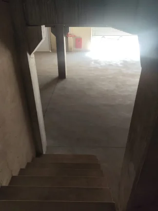 Imagem Salão Comercial de Alto Padrão para Locação em Sorocaba-SP - Jardim Ana Maria: 3 salas, 2 banheiros, 5 vagas de garagem, 1.720m².