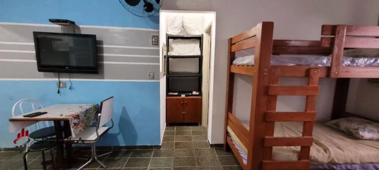 Imagem Kitnet com 1 dormitório à venda, 32 m² por R$ 195.000,00 - Mirim - Praia Grande/SP