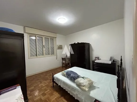 Imagem Sobreposta Térrea com 03 dormitórios sendo 01 suíte em Santos