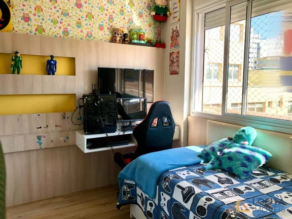 Imagem Apartamento à venda próximo à praça Getúlio Vargas no Centro de Florianópolis/SC