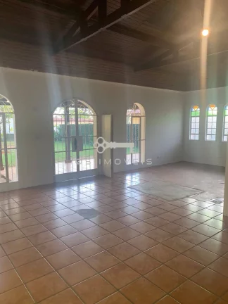 Imagem Casa COMERCIAL no miolo da Granja Viana