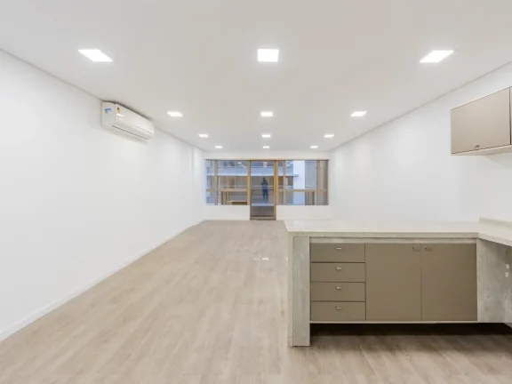Imagem Conjunto Comercial Vila Romana - 50M², 1 Vaga Determinada, Móveis Planejados, Sacada, Split.