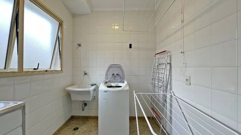 Imagem Apartamento com 3 dormitórios à venda, 109 m por R$ 2.200.000,00 - Riviera