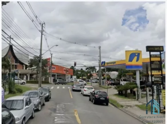 Imagem Imóvel Comercial de esquina, localização privilegiada, no Campina do Siqueira em Curitiba PR