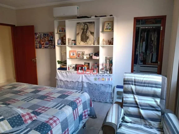 Imagem Casa com 5 dormitórios à venda, 245 m² por R$ 1.260.000,00 - Novo Portinho - Cabo Frio/RJ