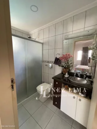 Imagem Apartamento para Temporada em Itapema, meia praia, 3 dormitórios, 1 suíte, 2 banheiros, 2 vagas