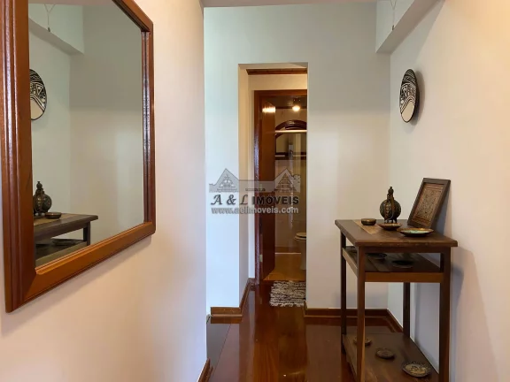 Imagem Apartamento à venda em Campos do Jordão - Com 03 dormitórios