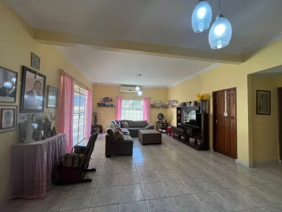 Imagem CASA RESIDENCIAL em MANAUS - AM, PARQUE 10 DE NOVEMBRO