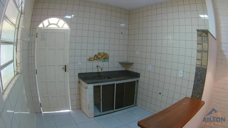 Imagem Casa Duplex com 3 Quartos à Venda em Perocão - Guarapari/ES