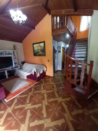 Imagem LINDA CASA COM 7.000M2, NASCENTE. NOVA FRIBURGO.