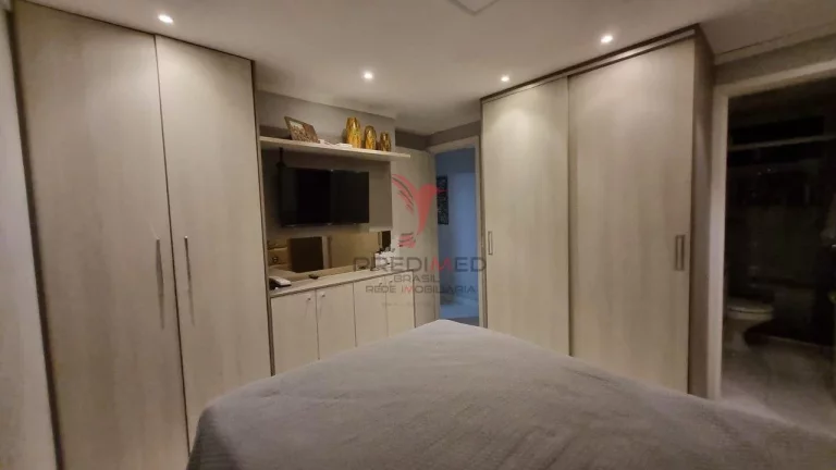 Imagem Apartamento com dois quartos andar alto no Brisamar
