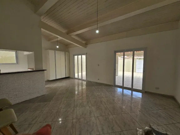 Imagem Casa para Venda em Ubatuba / SP no bairro Centro