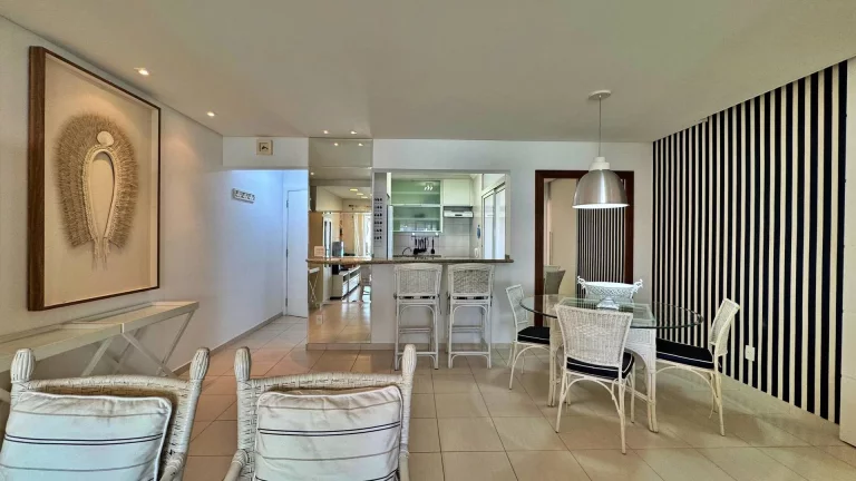 Imagem Apartamento Decorado de Alto Padrão com Vista para o Mar na Riviera