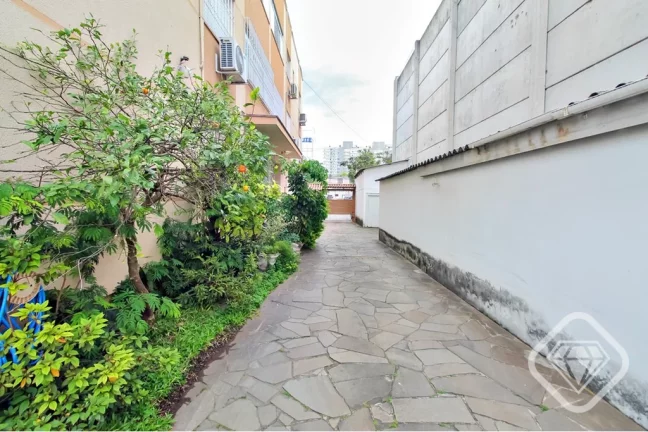Imagem Apartamento reformado com muito charme na Otto Niemeyer, Zona Sul de Porto Alegre

Brilhante Imóvei...