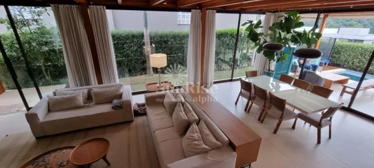 Imagem Casa á venda mobiliada com 4 suítes - AlphavilleTamboré 11 - R$4.970.0000 - Santana de Parnaíba/SP