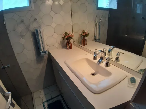 Imagem APARTAMENTO AMPLO FRENTE AO MAR COM LINDA VISTA