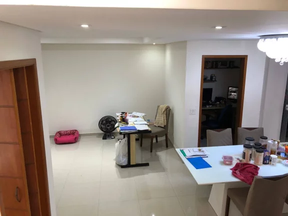 Imagem Sobrado 3 Dormitorios sendo 3 Suítes 4 Vagas Estuda Permuta Menor Valor