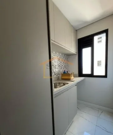 Imagem Apartamento novo, nunca habitado, com 2 dormitÃ³rios com armÃ¡rios, cozinha americana equipada (armÃ...
