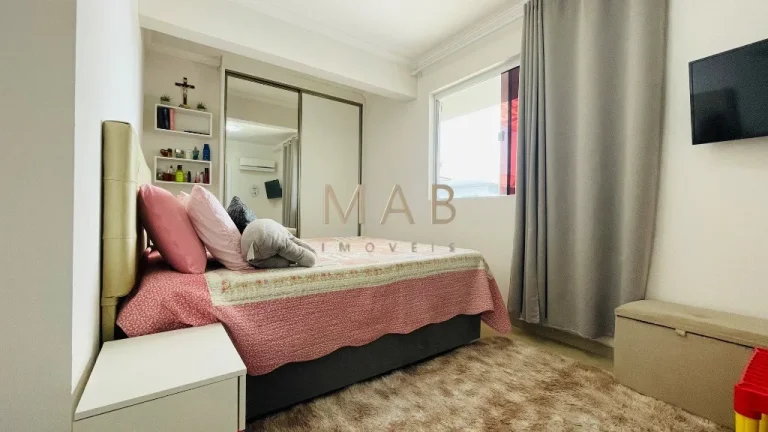 Imagem Cobertura de luxo à venda em Florianópolis - Ingleses: 3 quartos sendo 2 suítes, 2 salas, 3 banheiros, 2 vagas, 180m². Venha conferir!