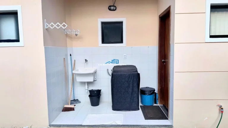 Imagem Casa para Locação em Feira de Santana, SIM, 3 dormitórios, 1 suíte, 2 banheiros, 2 vagas