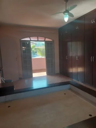 Imagem Sobrado com 3 dormitórios à venda, 255 m² por R$ 800.000,00 - Vila Júlia - Poá/SP
