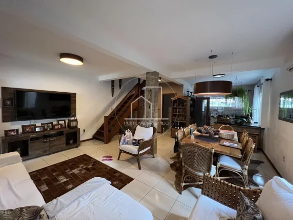 Imagem Casa / Sobrado para Venda em Florianópolis / SC no bairro São João do Rio Vermelho