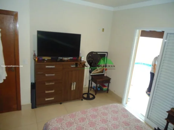 Imagem Casa para Venda em Iracemápolis, Centro, 4 dormitórios, 1 suíte, 3 banheiros, 5 vagas
