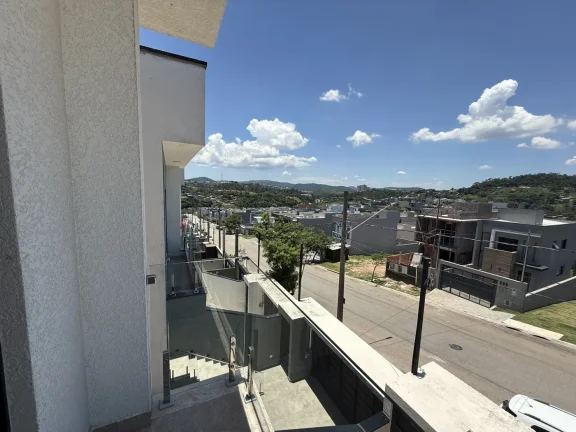 Imagem Casa à Venda com 3 Dorm e 4 Vagas - Condomínio Nova Jaguari
