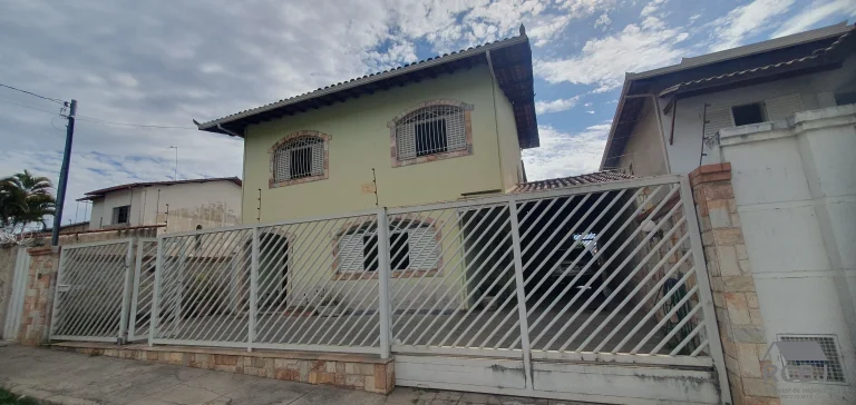 Imagem CASA COMERCIAL em ESMERALDAS - MG, CENTRO