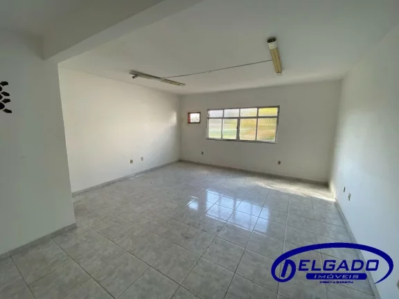 Imagem DELGADO aluga SALAS COMERCIAIS com 30m2 de frente para AV 22 DE MAIO - Centro - Itaborai-RJ.
