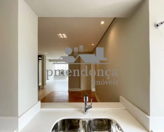 Imagem Cobertura Duplex reformada com 3 suites e 2 vagas, 175 m2