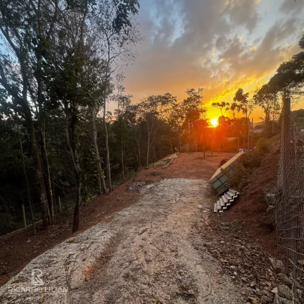 Imagem Terreno sensacional com documentação em ordem, rua asfaltada e localizado a 10 minutos do Centro de Atibaia
