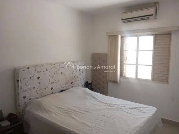 Imagem Descubra o conforto e a qualidade de vida que você e sua família merecem! Esta linda casa térrea ...