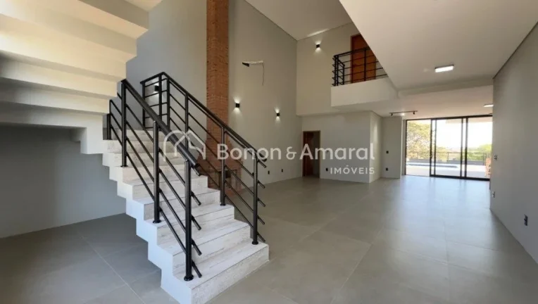 Imagem Casa à venda no San Conrado - R$ 2.295.000,00 Documentação em andamento
Aceita troca por terreno ...