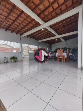 Imagem Residencial Santa Terezinha Seja bem-vindo ao Residencial Santa Terezinha, um espaço acolhedor e id...
