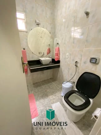Imagem Excelente casa linear à venda na Praia do Morro em Guarapari - a poucos metros da praia, Confira!