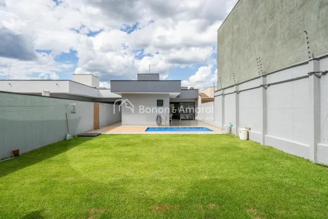 Imagem Belíssima casa térrea com 2 anos de construção no Condomínio Terras do Fontanário, Paulínia.
...