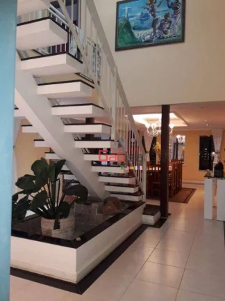 Imagem Casa com 5 dormitórios à venda, 380 m² por R$ 3.500.000 - Village da Ferradura - Armação dos Búzios/RJ