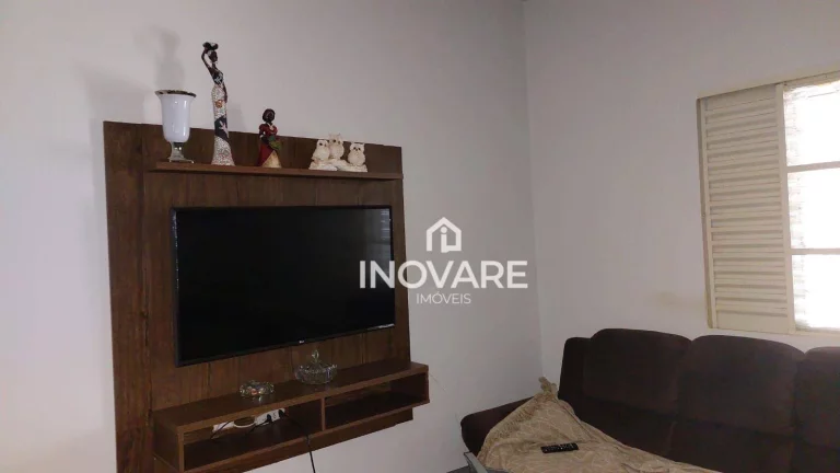 Imagem Casa com 3 dormitórios à venda, 210 m² por R$ 350.000 - Setor Paranaíba - Itumbiara/GO