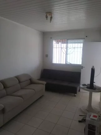 Imagem Casa na Zona de Expansão - 2 Quartos, 1 Banheiro, 40m² e 4 Vagas de Garagem