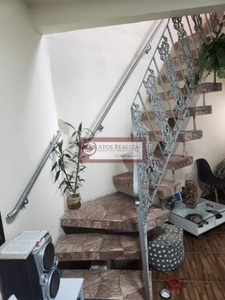 Imagem Assobradado de 2 dormitórios em Jardim Azano I - São Paulo por R$ 200.000 para venda e locação