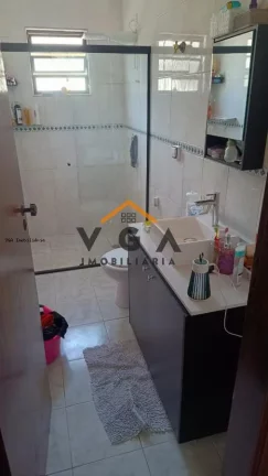 Imagem Sobrado para Venda em São Paulo, Vila Londrina, 5 dormitórios, 1 suíte, 3 banheiros, 3 vagas