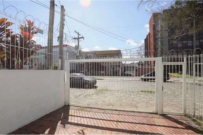Imagem Casa à venda em Porto Alegre, Santana, com 5 quartos, 253m2