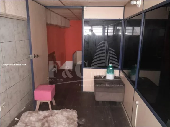 Imagem Casa para Venda em Sorocaba, Vila Sabiá, 3 dormitórios, 1 suíte, 2 banheiros, 1 vaga