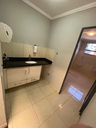 Imagem Galpão para Locação em Cordeirópolis, Centro, 1 dormitório, 5 banheiros, 2 vagas