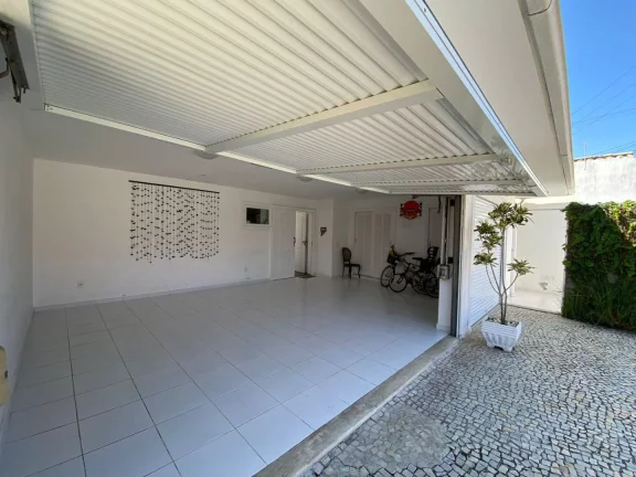Imagem Casa com 5 dormitórios à venda, 574 m² por R$ 3.150.000,00 - Peró - Cabo Frio/RJ