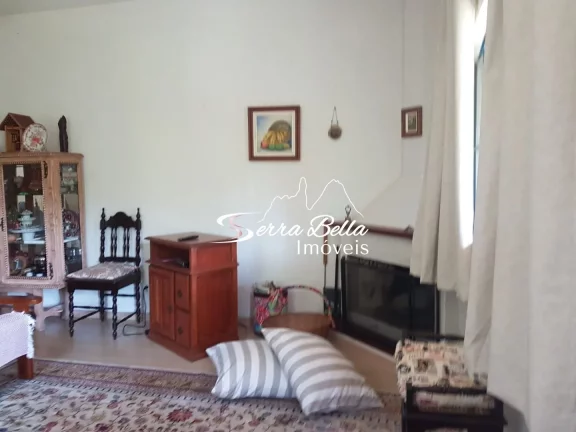 Imagem Casa com 3 dormitórios à venda, 210 m² por R$ 890.000,00 - Vargem Grande - Teresópolis/RJ