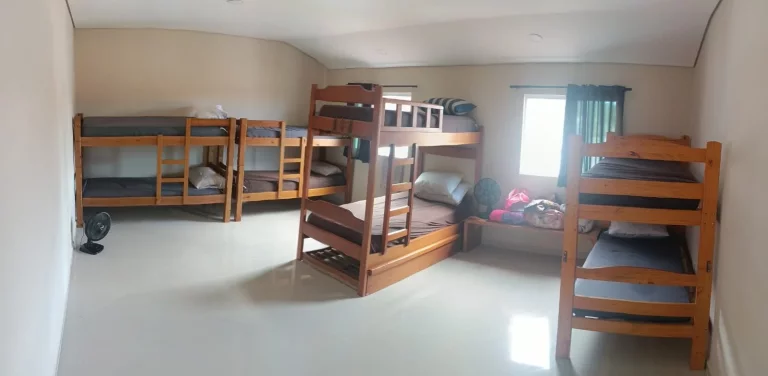 Imagem Sobrado com 4 dormitórios à venda, 220 m² por R$ 600.000,00 - Praia do Sapê - Ubatuba/SP