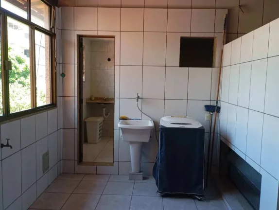 Imagem Sobrado à venda em São Gonçalo, Pita, com 4 quartos, 210m2